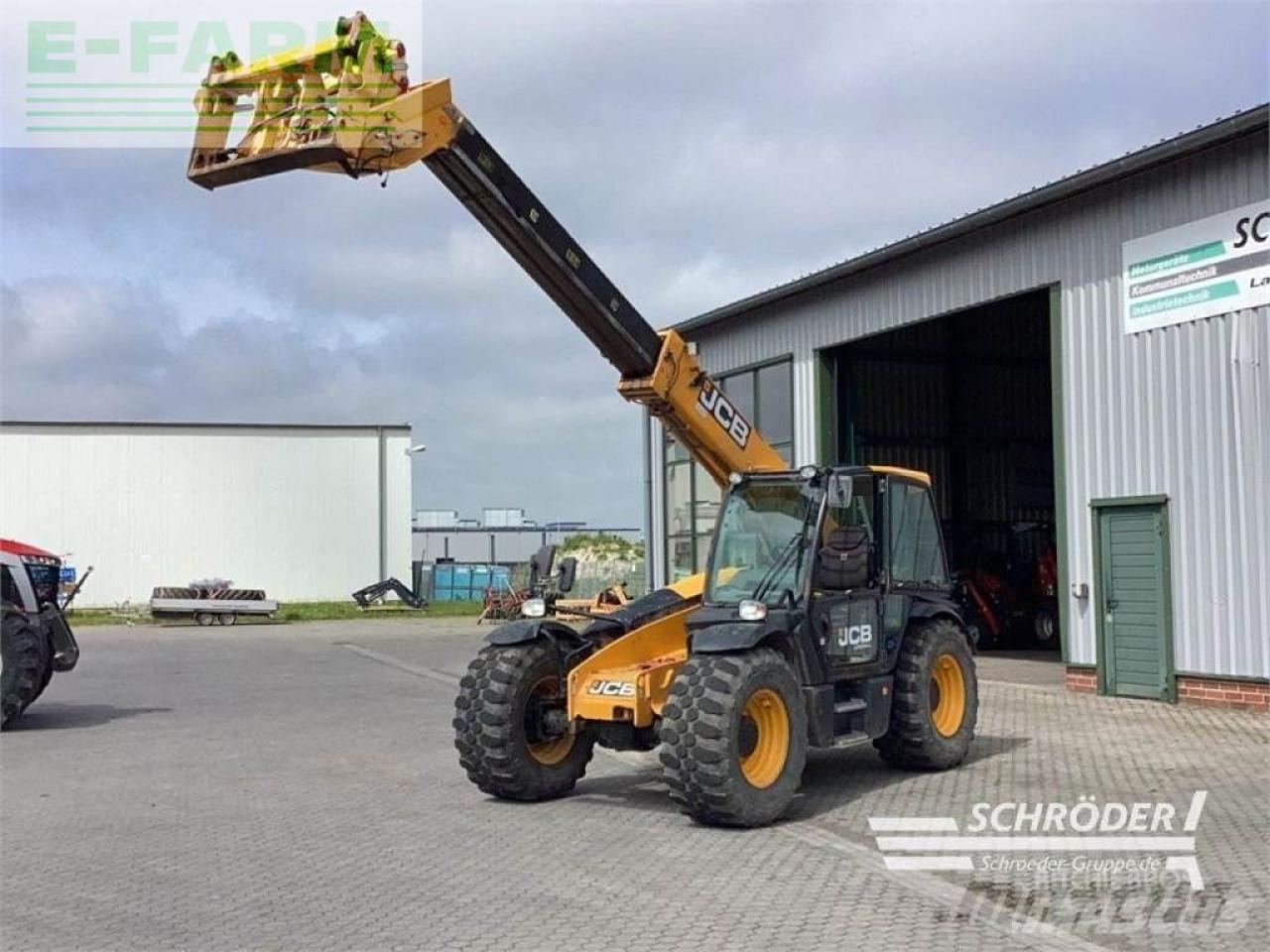 JCB 541-70 agri - Teleskopiskais iekrāvējs: foto 1 JCB 541-70 agri - Teleskopiskais iekrāvējs: foto 1
