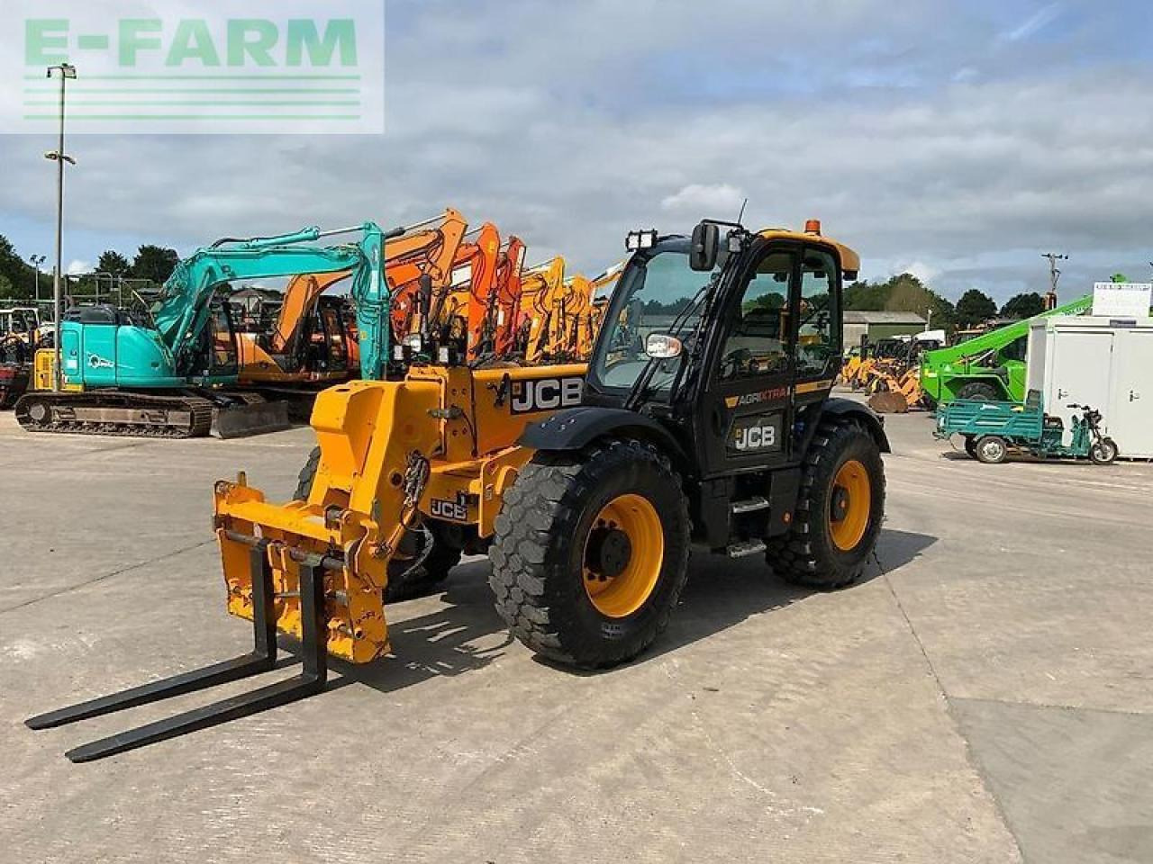 Teleskopiskais iekrāvējs JCB 560-80 agri xtra telehandler (st23410): foto 9 Teleskopiskais iekrāvējs JCB 560-80 agri xtra telehandler (st23410): foto 9