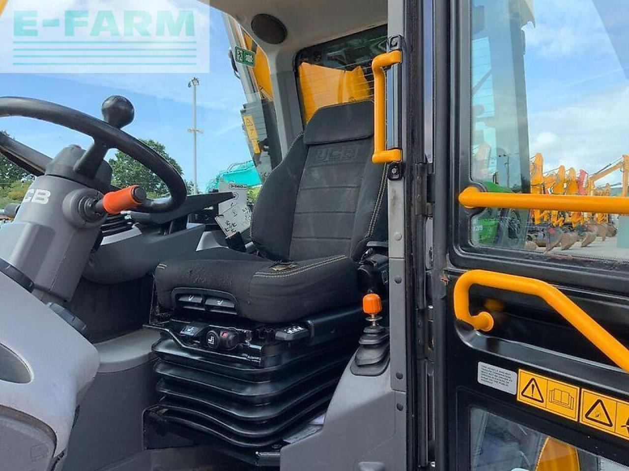 Teleskopiskais iekrāvējs JCB 560-80 agri xtra telehandler (st23410): foto 15 Teleskopiskais iekrāvējs JCB 560-80 agri xtra telehandler (st23410): foto 15
