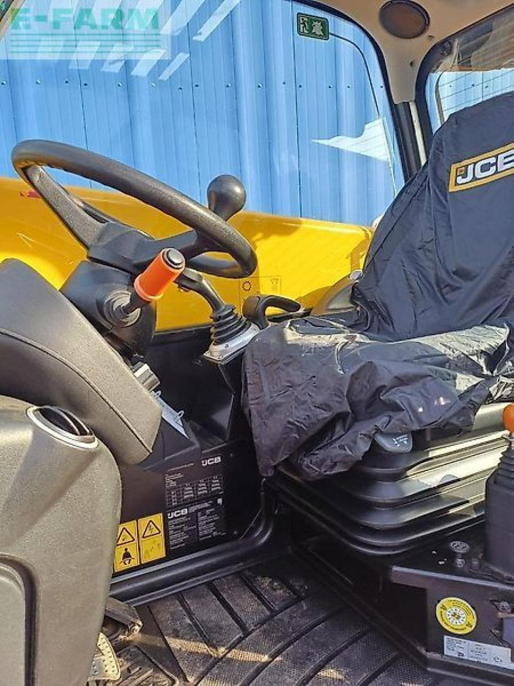 Riteņu iekrāvējs JCB 560-80 agriplus: foto 7