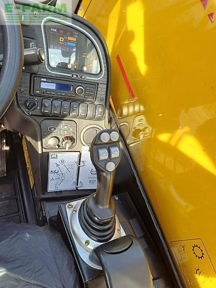 Riteņu iekrāvējs JCB 560-80 agriplus: foto 9
