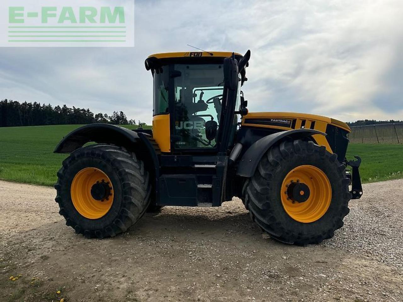 JCB fastrac 4220 - Traktors: foto 4 JCB fastrac 4220 - Traktors: foto 4