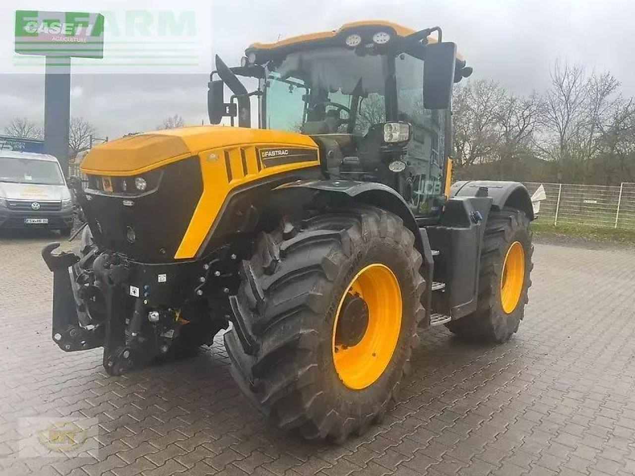 JCB fastrac 4220 - Traktors: foto 1 JCB fastrac 4220 - Traktors: foto 1