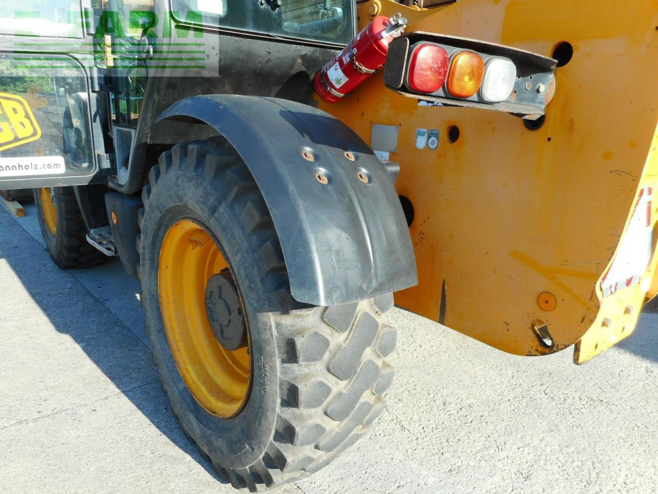 Teleskopiskais iekrāvējs JCB jcb 533-105 ( 3,3t - 10,5m ): foto 18