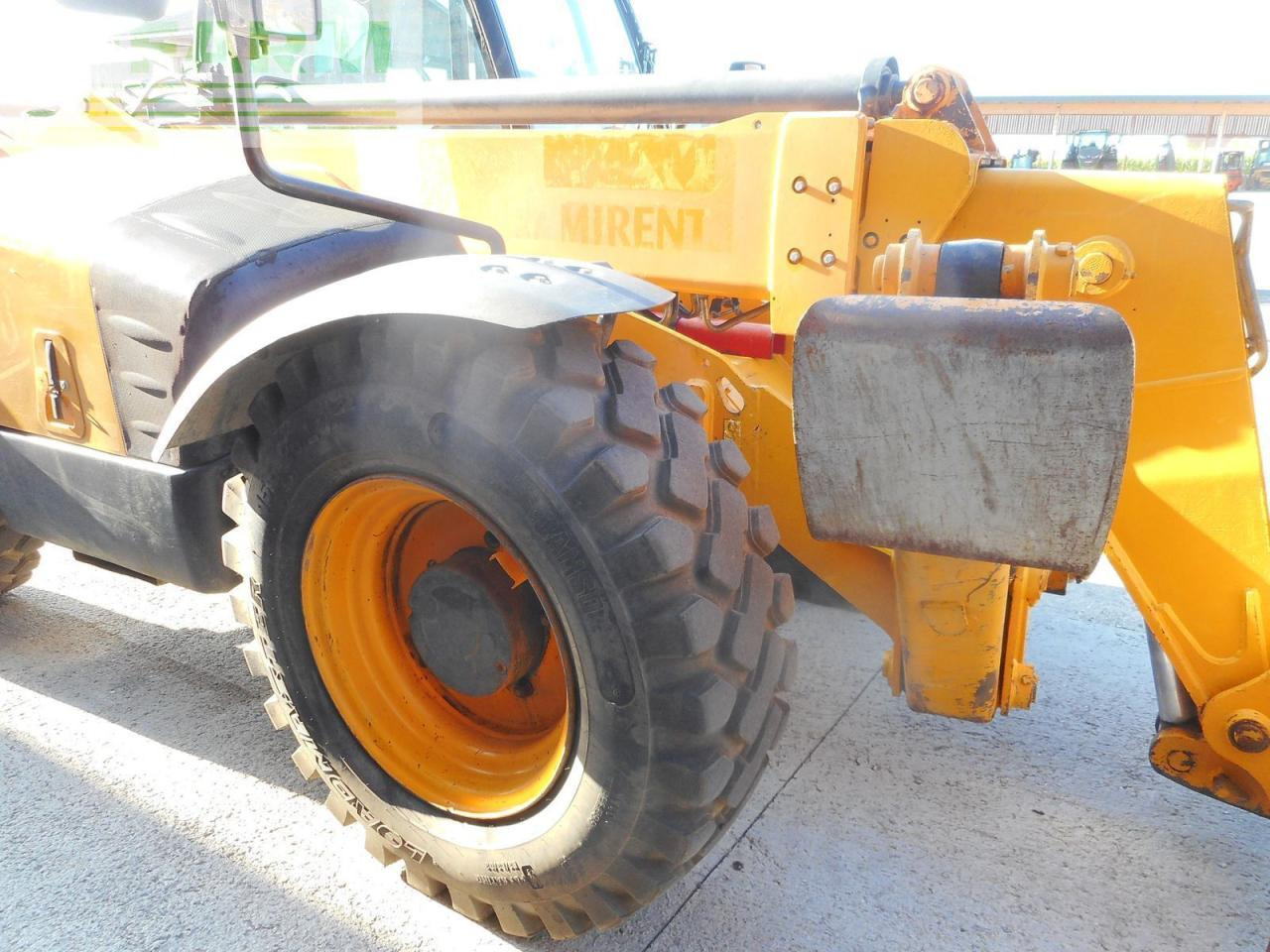 Teleskopiskais iekrāvējs JCB jcb 533-105 ( 3,3t - 10,5m ): foto 14