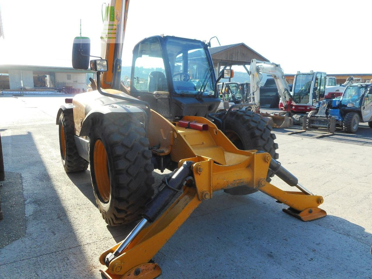 Teleskopiskais iekrāvējs JCB jcb 533-105 ( 3,3t - 10,5m ): foto 23