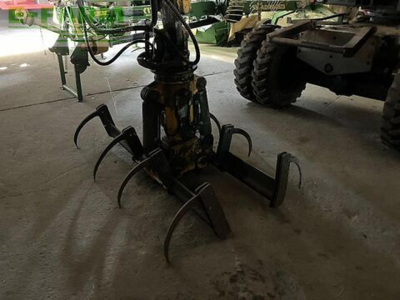 JCB js 130 w - Riteņu ekskavators: foto 3 JCB js 130 w - Riteņu ekskavators: foto 3