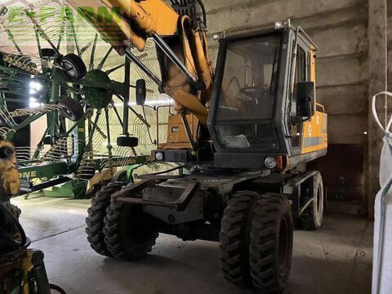 JCB js 130 w - Riteņu ekskavators: foto 1 JCB js 130 w - Riteņu ekskavators: foto 1