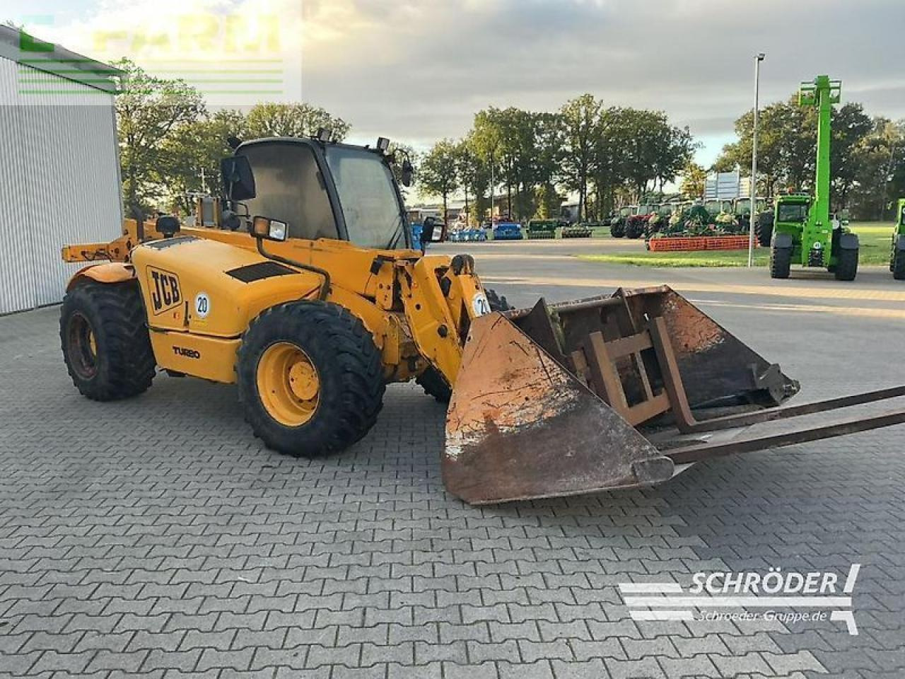 JCB slp 530-70 + palettengabel & schaufel - Teleskopiskais iekrāvējs: foto 3 JCB slp 530-70 + palettengabel & schaufel - Teleskopiskais iekrāvējs: foto 3