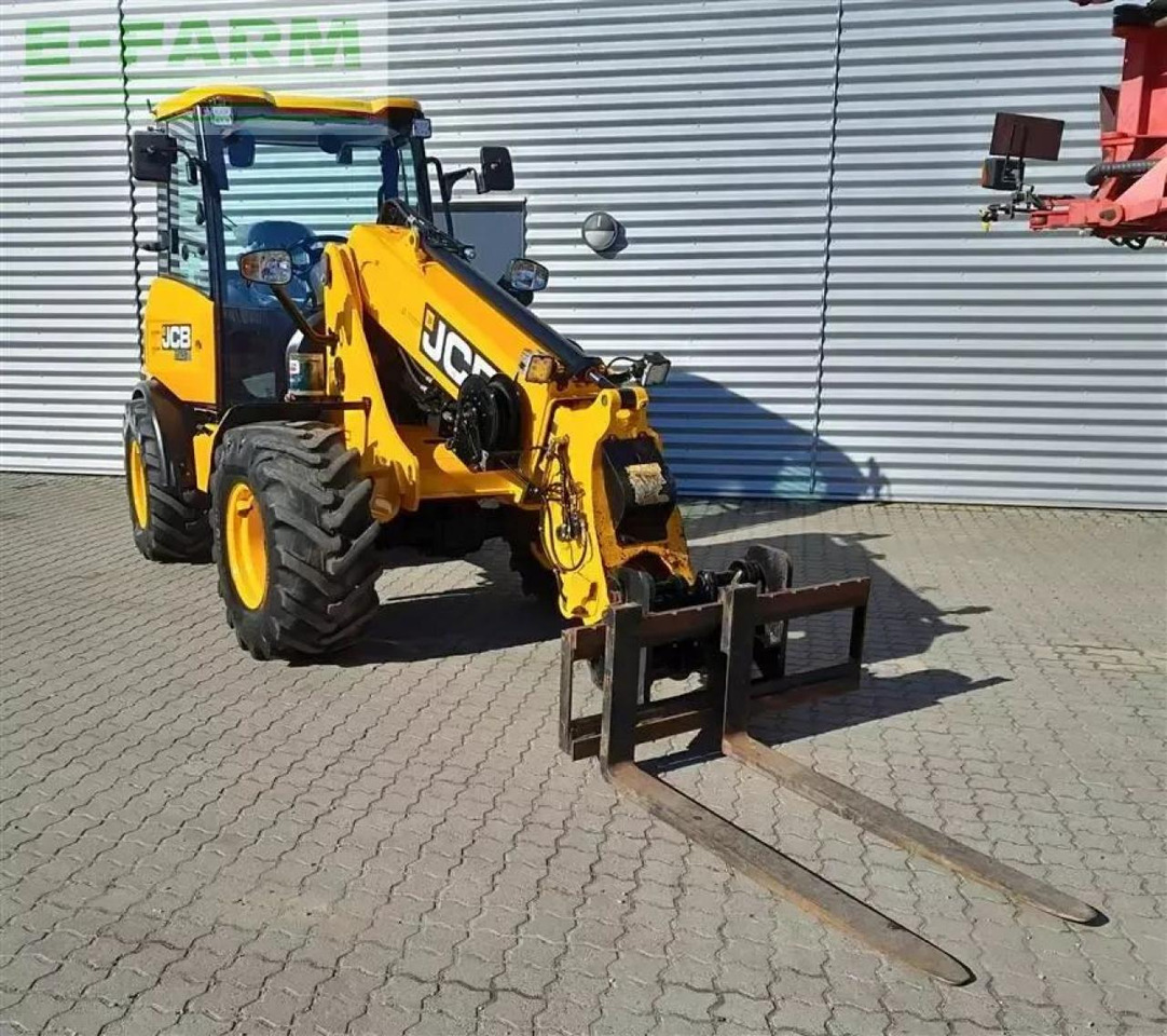 JCB tm180 telelæsser - Teleskopiskais iekrāvējs: foto 1 JCB tm180 telelæsser - Teleskopiskais iekrāvējs: foto 1