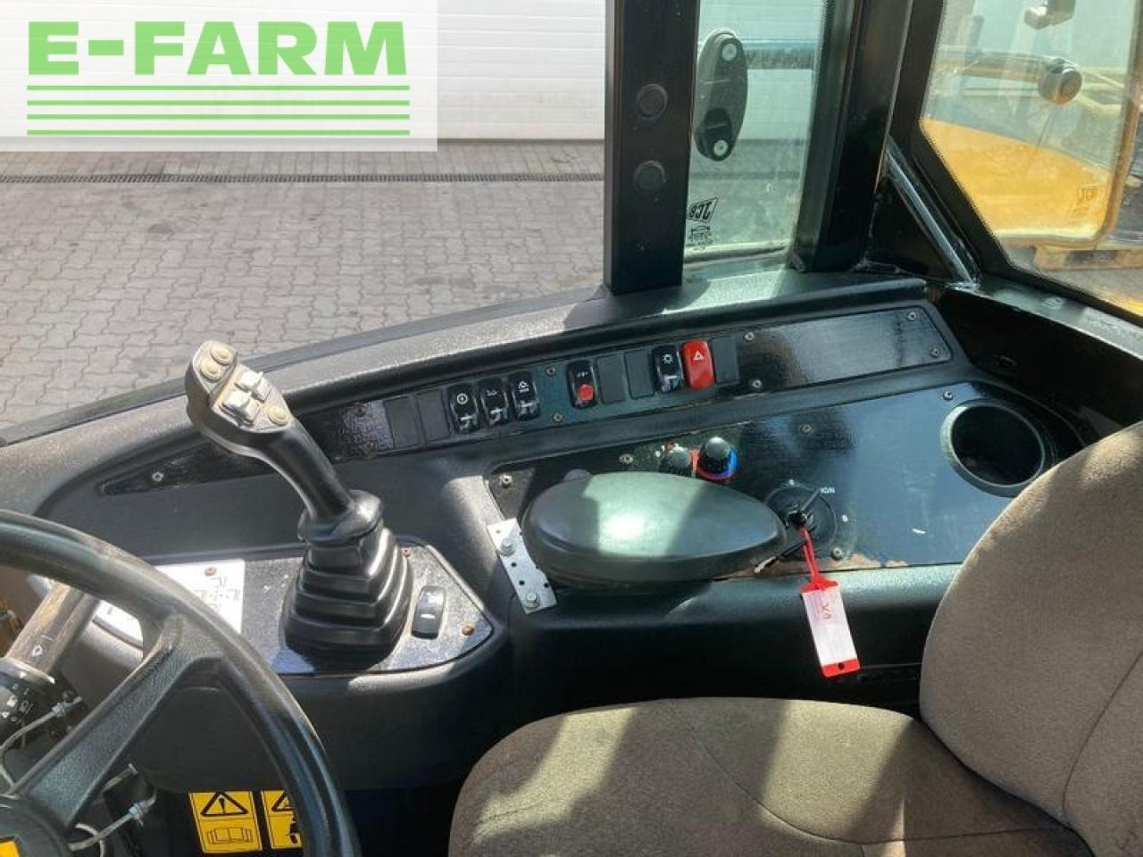 Mini-ekskavators JCB tm220t4a: foto 13