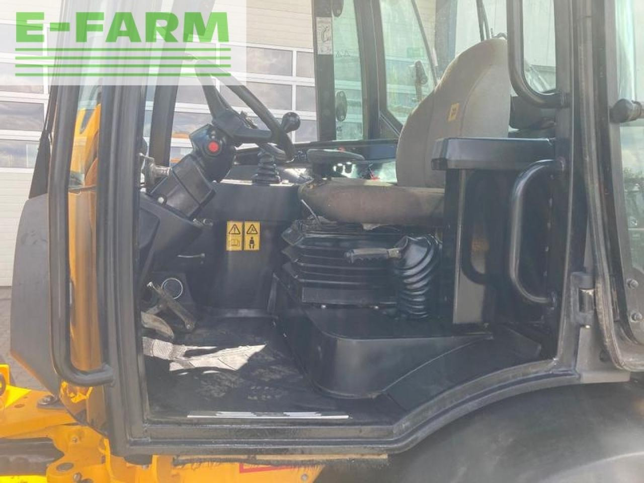 Mini-ekskavators JCB tm220t4a: foto 14