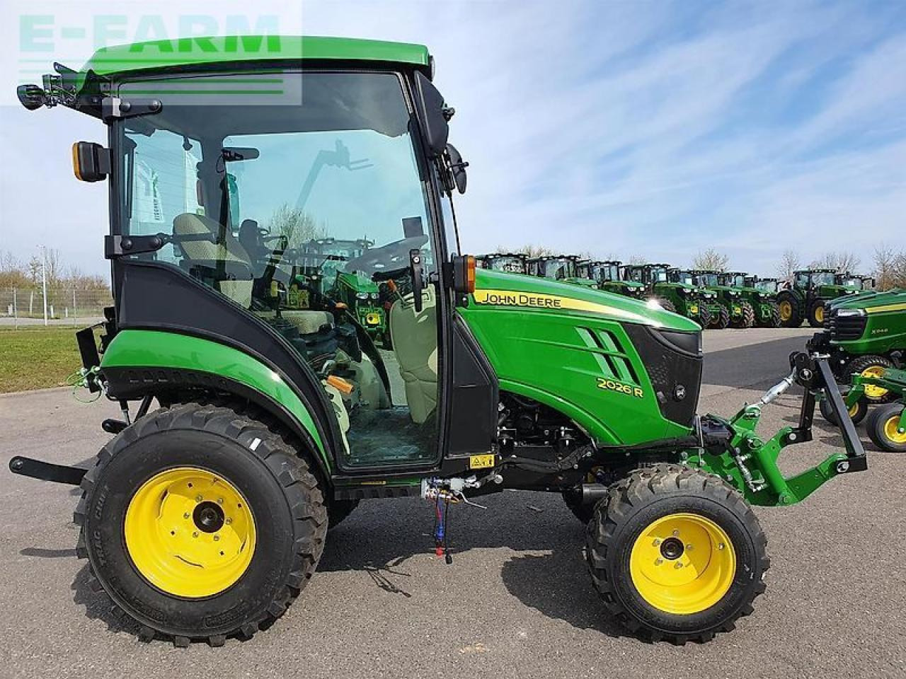 John Deere 2026r - Traktors: foto 3 John Deere 2026r - Traktors: foto 3