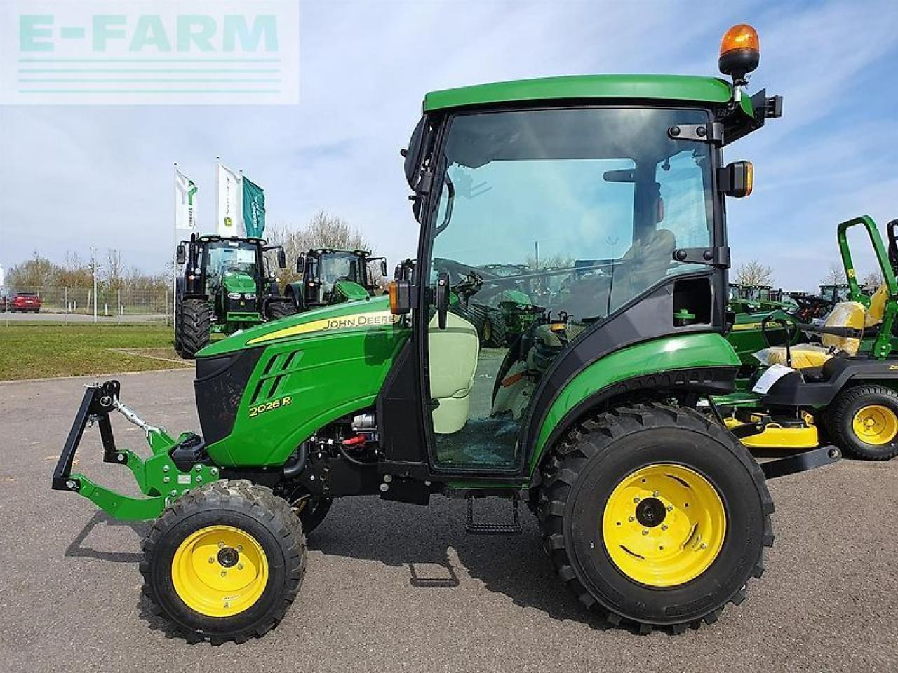 John Deere 2026r - Traktors: foto 4 John Deere 2026r - Traktors: foto 4