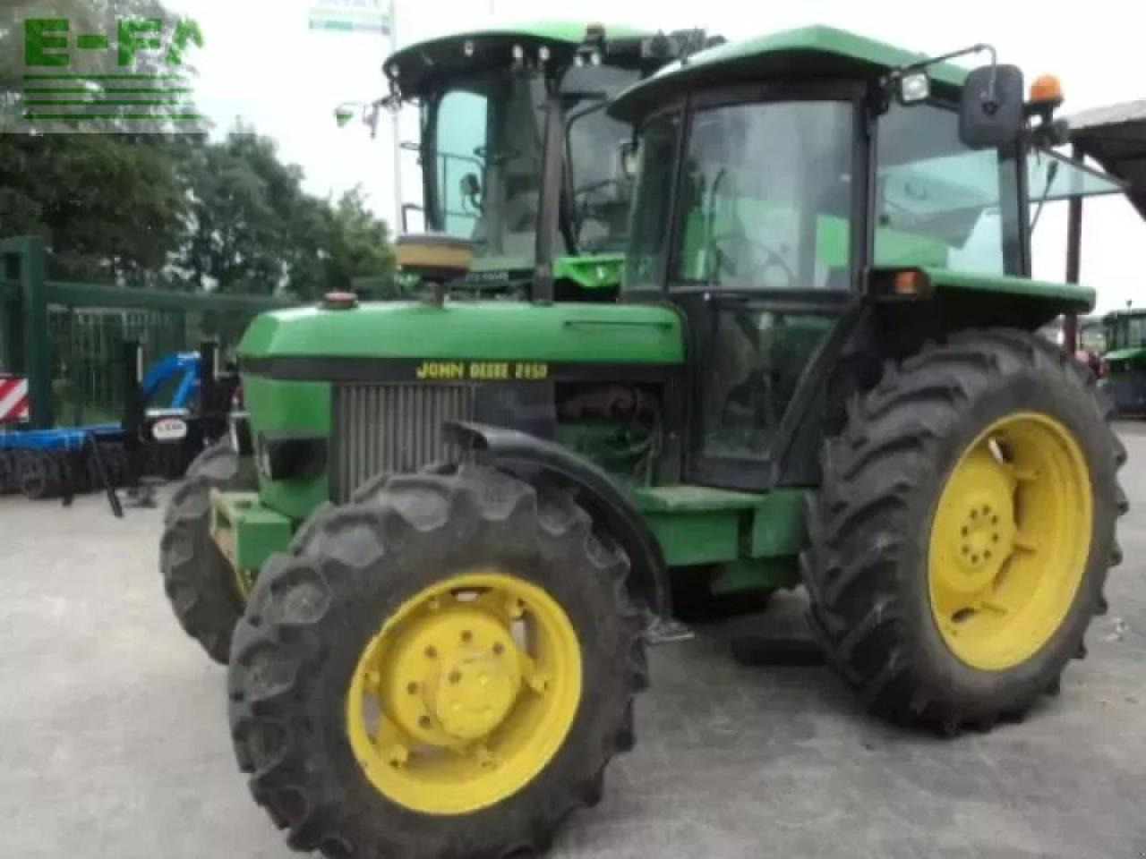 John Deere 2850 - Traktors: foto 1 John Deere 2850 - Traktors: foto 1