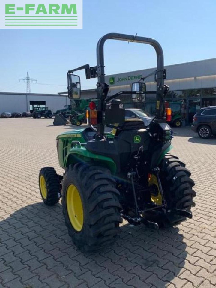 John Deere 3025e - Traktors: foto 4 John Deere 3025e - Traktors: foto 4