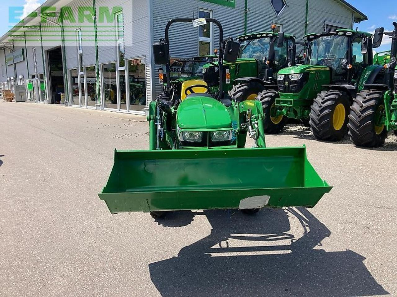 John Deere 3038e - Traktors: foto 3 John Deere 3038e - Traktors: foto 3