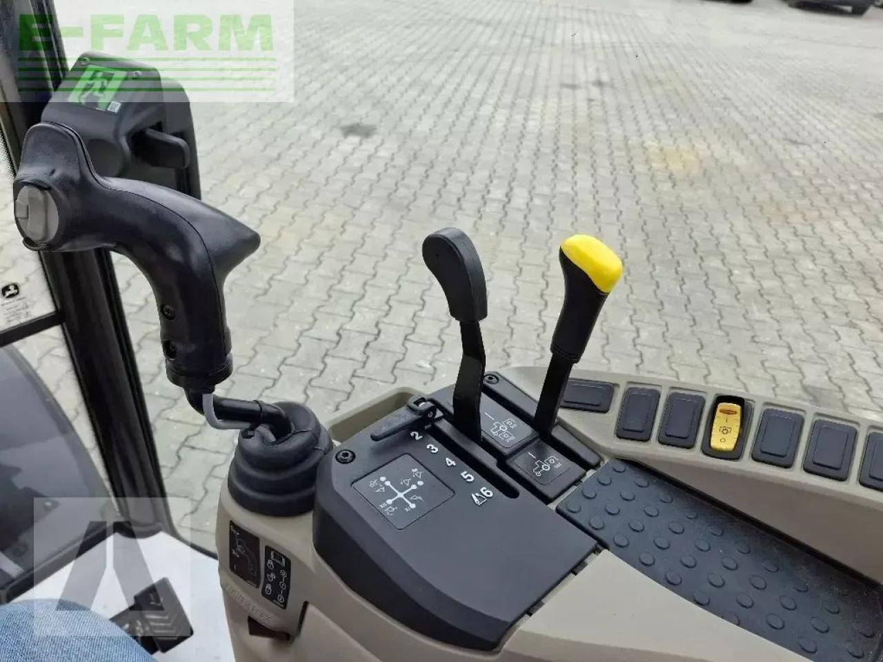 John Deere 3046r - Traktors: foto 5 John Deere 3046r - Traktors: foto 5