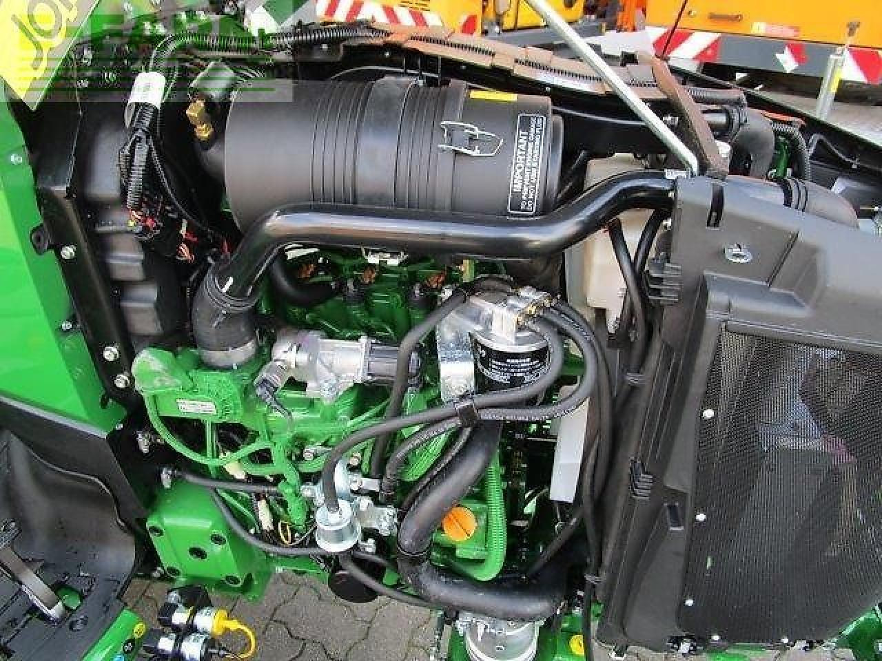 John Deere 3046r - Traktors: foto 3 John Deere 3046r - Traktors: foto 3