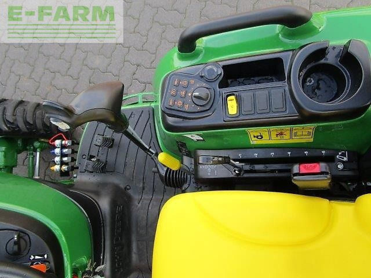 John Deere 3046r - Traktors: foto 5 John Deere 3046r - Traktors: foto 5
