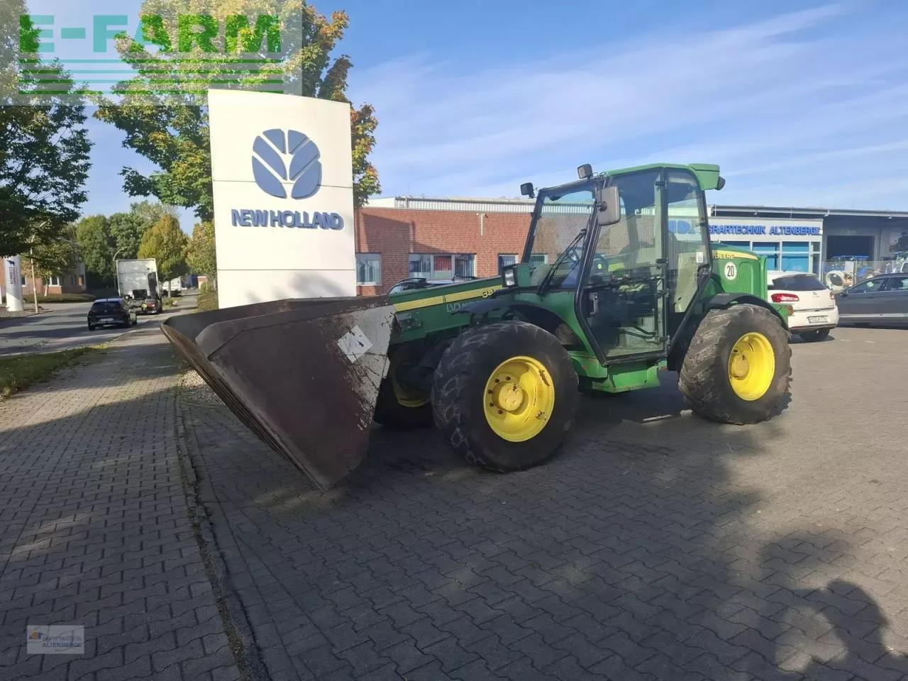 John Deere 3420 mit schaufel und palettengabel - Teleskopiskais iekrāvējs: foto 2 John Deere 3420 mit schaufel und palettengabel - Teleskopiskais iekrāvējs: foto 2