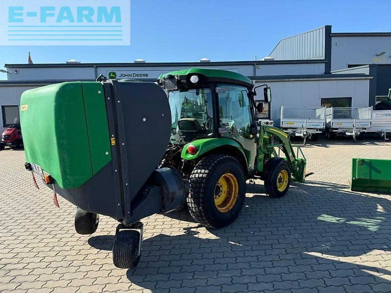 John Deere 3720 - Traktors: foto 4 John Deere 3720 - Traktors: foto 4
