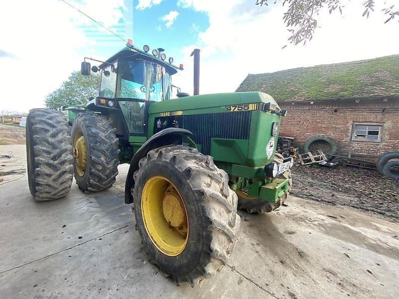 John Deere 4755 - Traktors: foto 3 John Deere 4755 - Traktors: foto 3