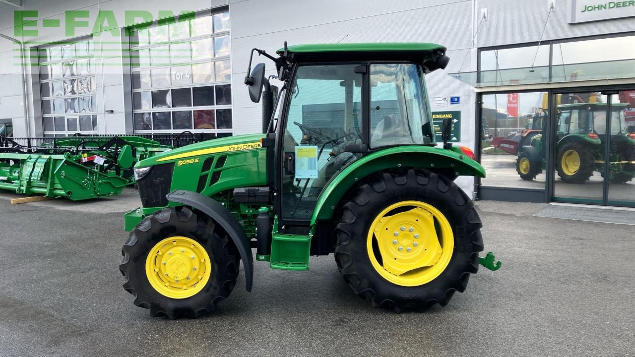 John Deere 5058E - Traktors: foto 2 John Deere 5058E - Traktors: foto 2