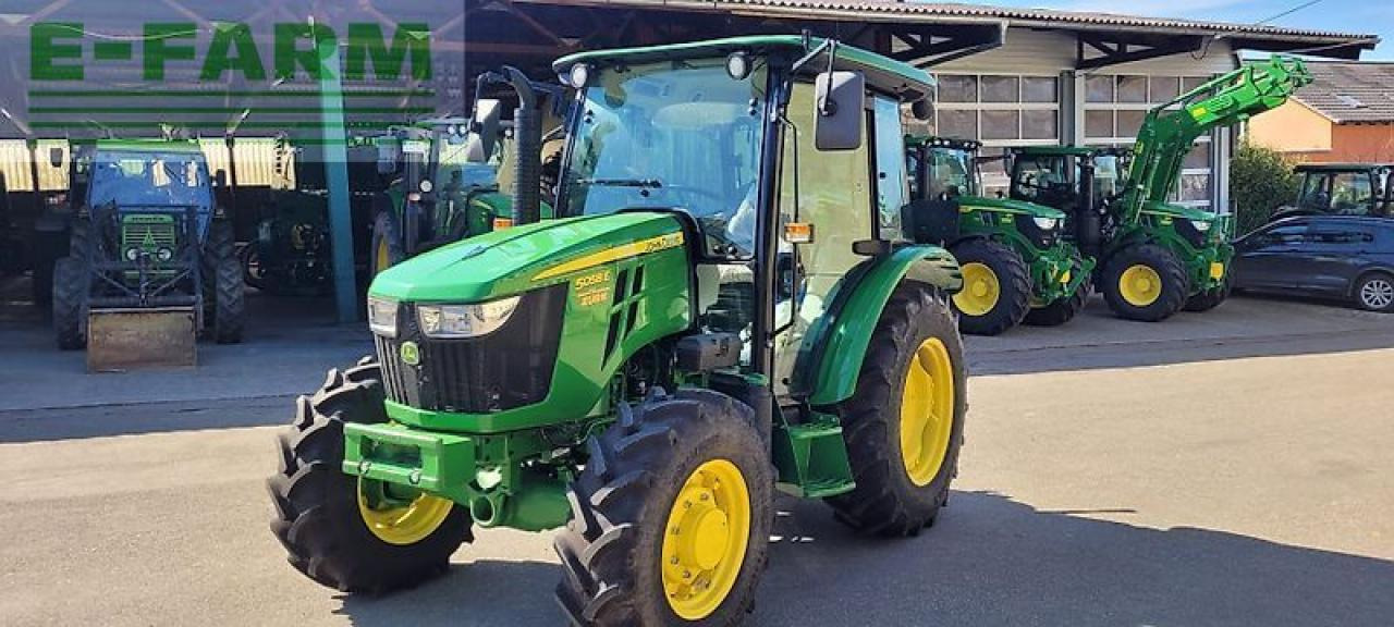 John Deere 5058e - Traktors: foto 2 John Deere 5058e - Traktors: foto 2