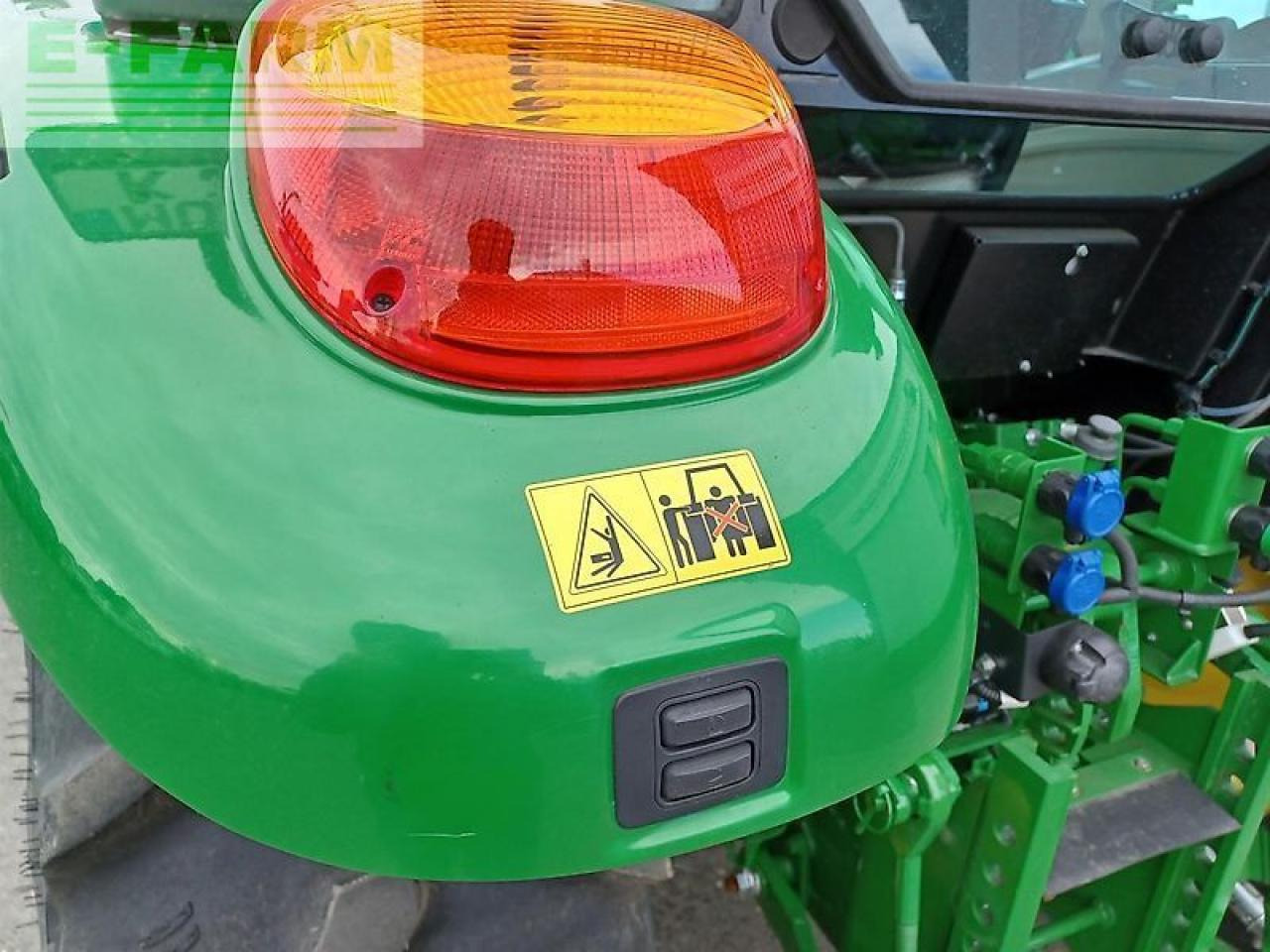 Traktors John Deere 5058e: foto 6