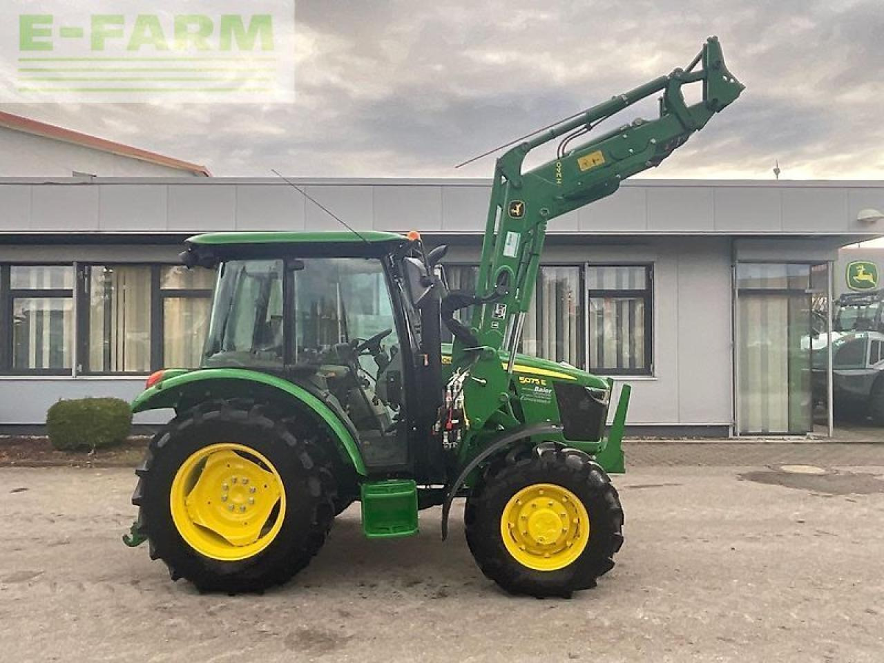 John Deere 5075 e - Traktors: foto 2 John Deere 5075 e - Traktors: foto 2
