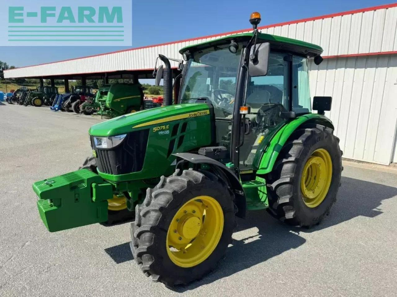 John Deere 5075 e power reverser 24/12 - Traktors: foto 2 John Deere 5075 e power reverser 24/12 - Traktors: foto 2