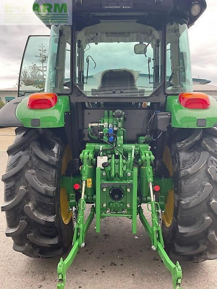 John Deere 5075 m - Traktors: foto 4 John Deere 5075 m - Traktors: foto 4