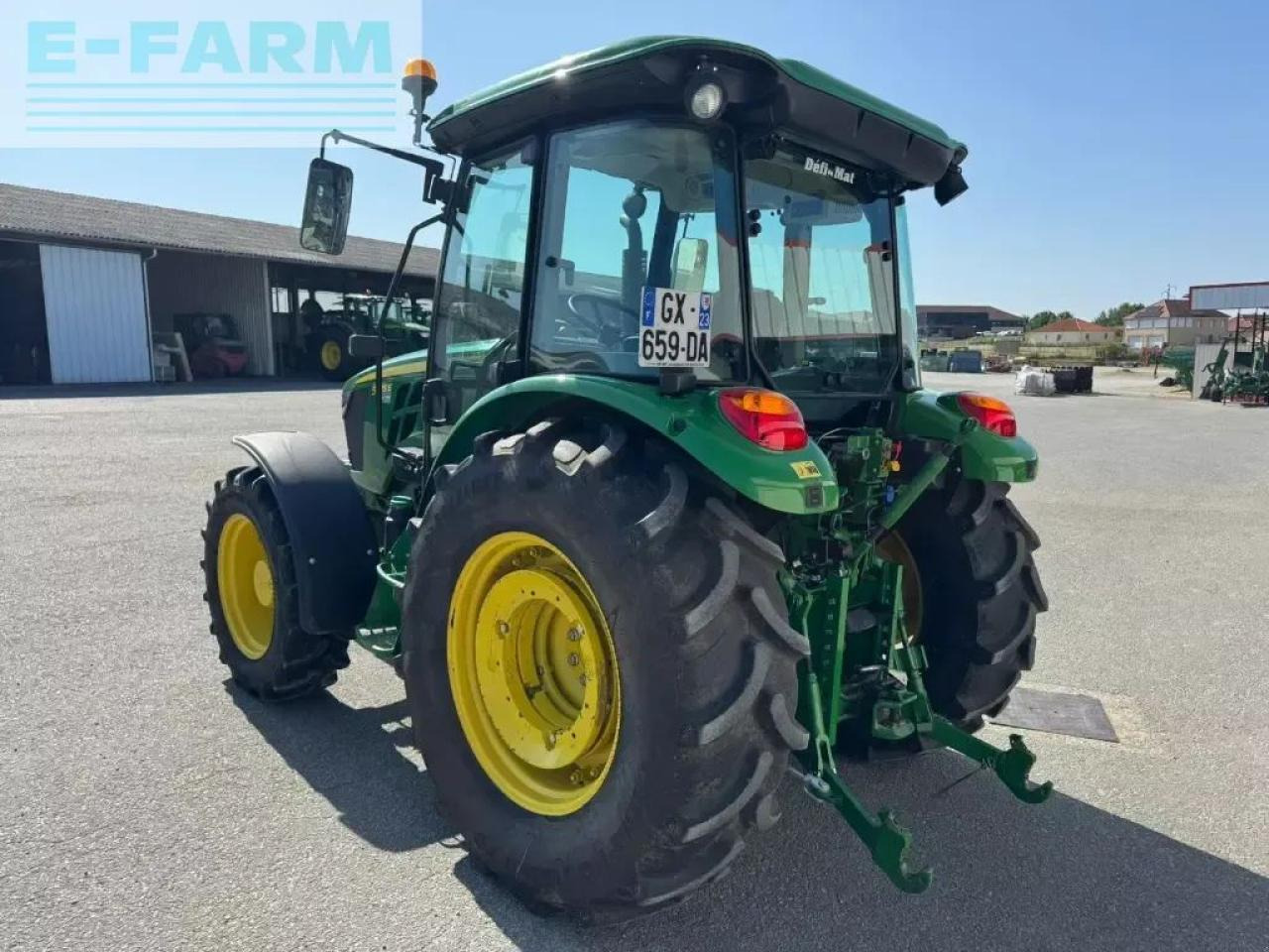 John Deere 5075e - Traktors: foto 4 John Deere 5075e - Traktors: foto 4