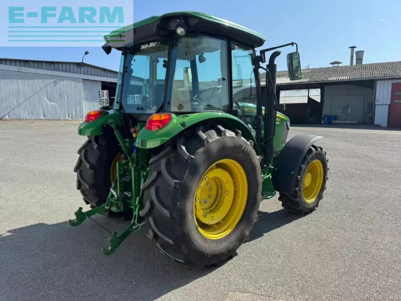 John Deere 5075e - Traktors: foto 3 John Deere 5075e - Traktors: foto 3