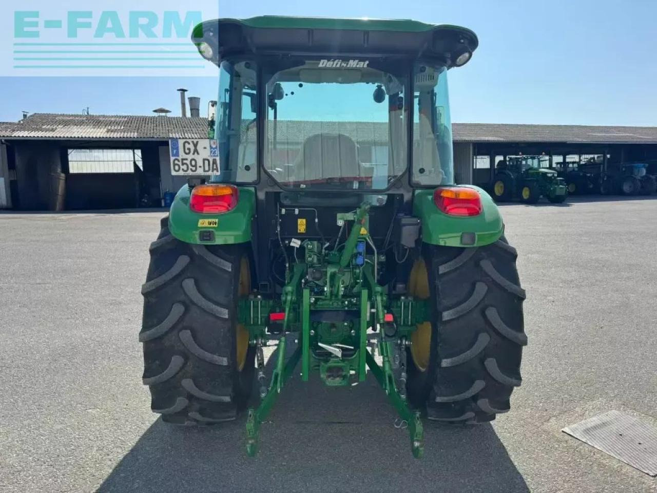 John Deere 5075e - Traktors: foto 5 John Deere 5075e - Traktors: foto 5