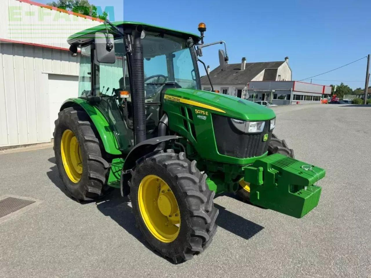 John Deere 5075e - Traktors: foto 1 John Deere 5075e - Traktors: foto 1