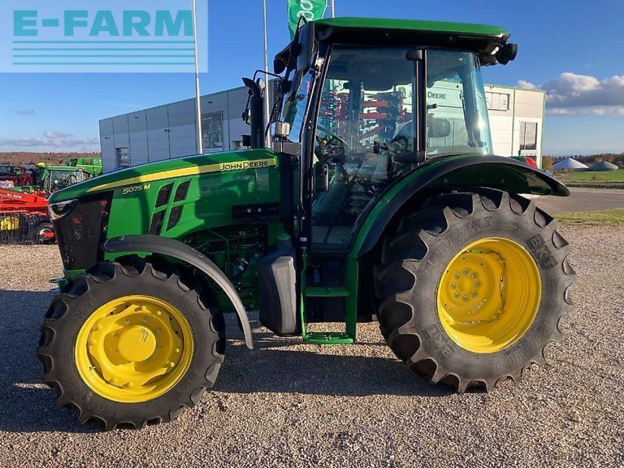 John Deere 5075m - Traktors: foto 1 John Deere 5075m - Traktors: foto 1