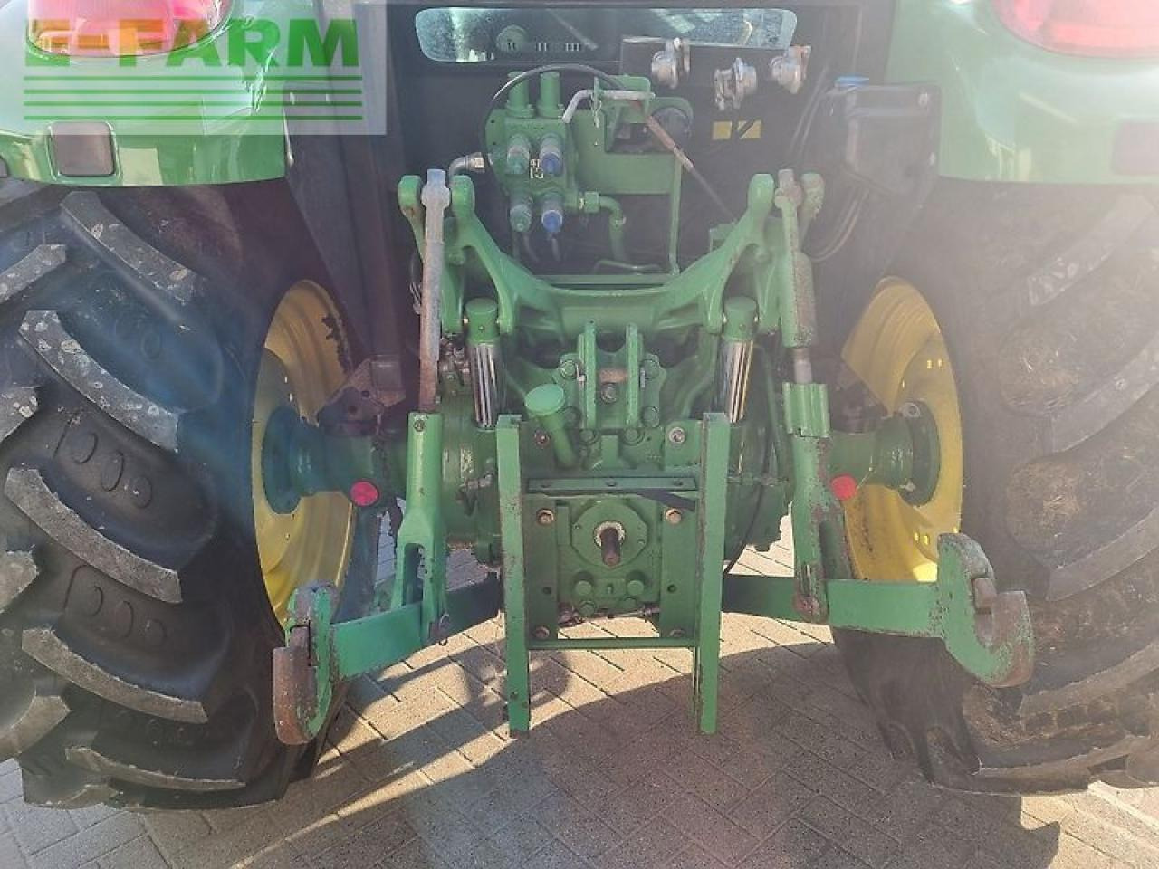 Traktors John Deere 5080m: foto 7