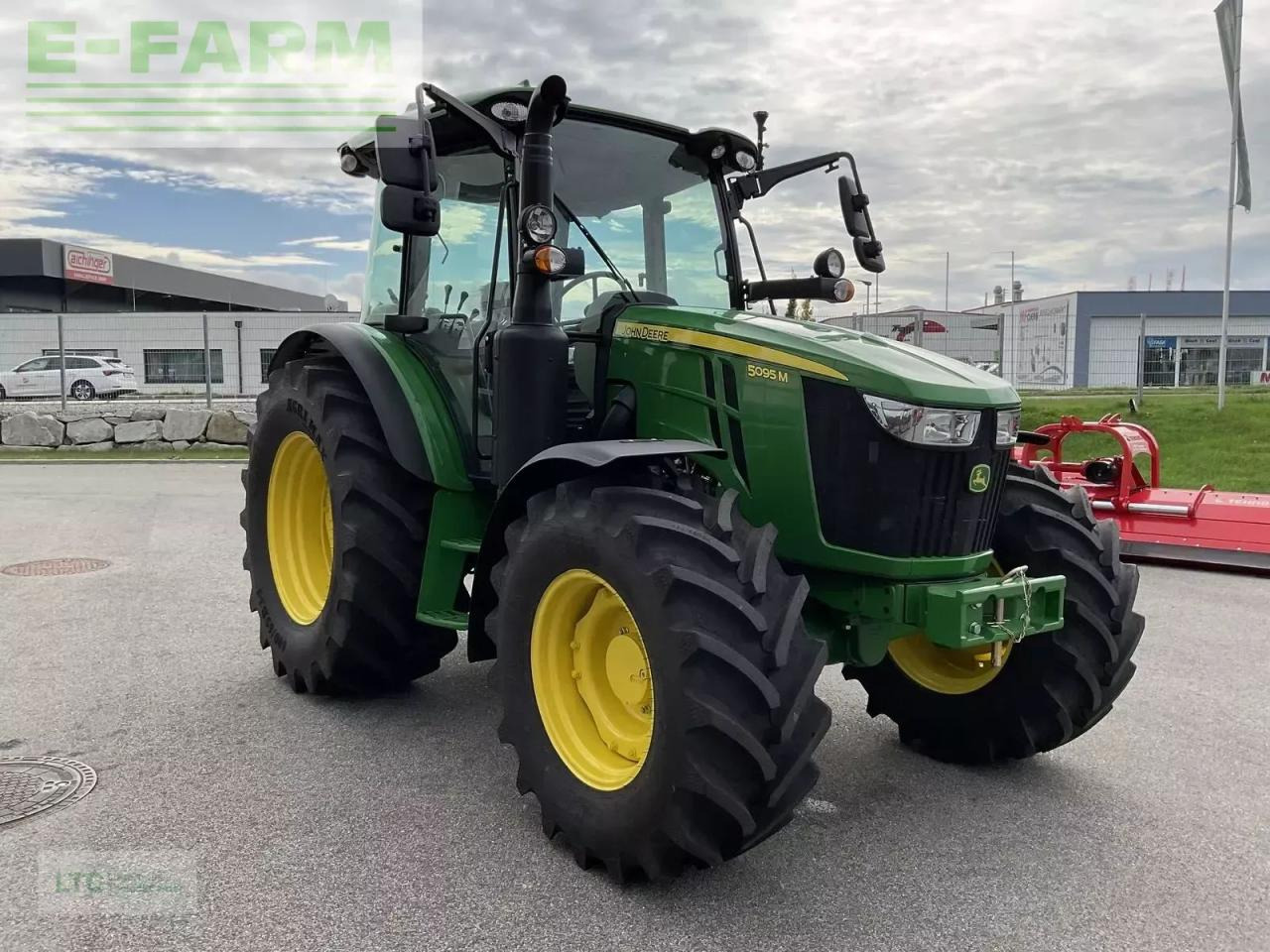 John Deere 5095m - Traktors: foto 2 John Deere 5095m - Traktors: foto 2