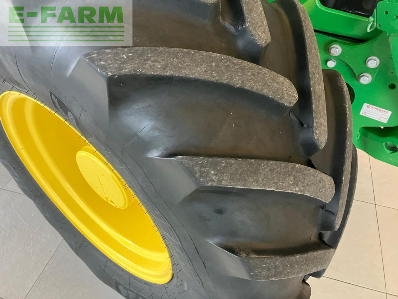 Traktors John Deere 5115R: foto 11