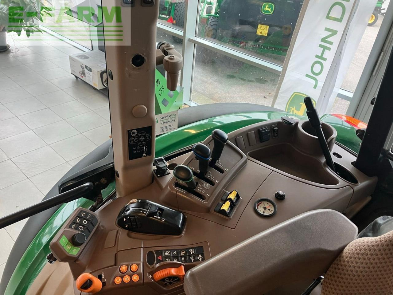 Traktors John Deere 5115R: foto 18