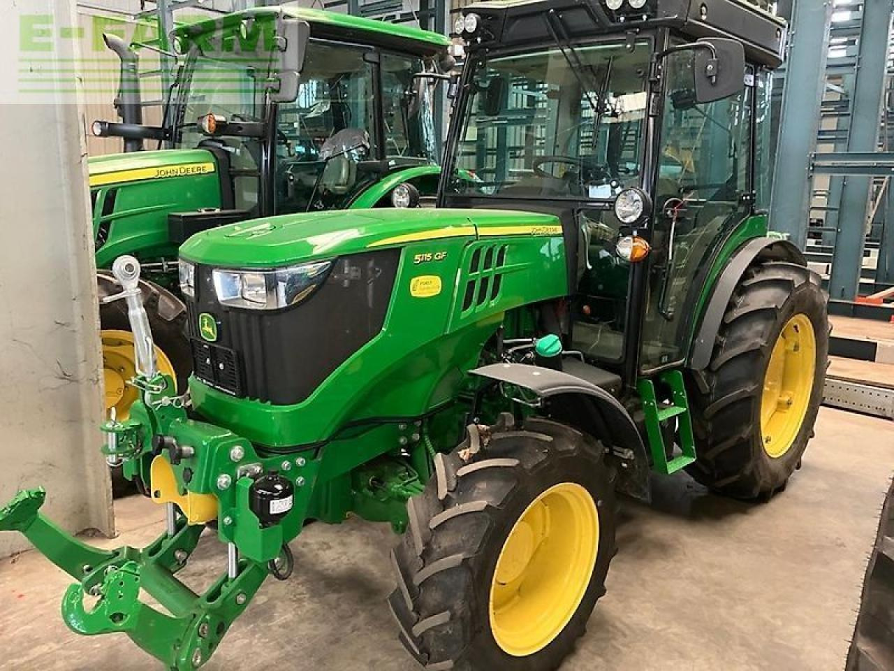 John Deere 5115gf - Traktors: foto 2 John Deere 5115gf - Traktors: foto 2