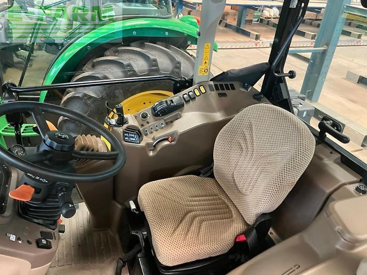 John Deere 5115gf - Traktors: foto 4 John Deere 5115gf - Traktors: foto 4