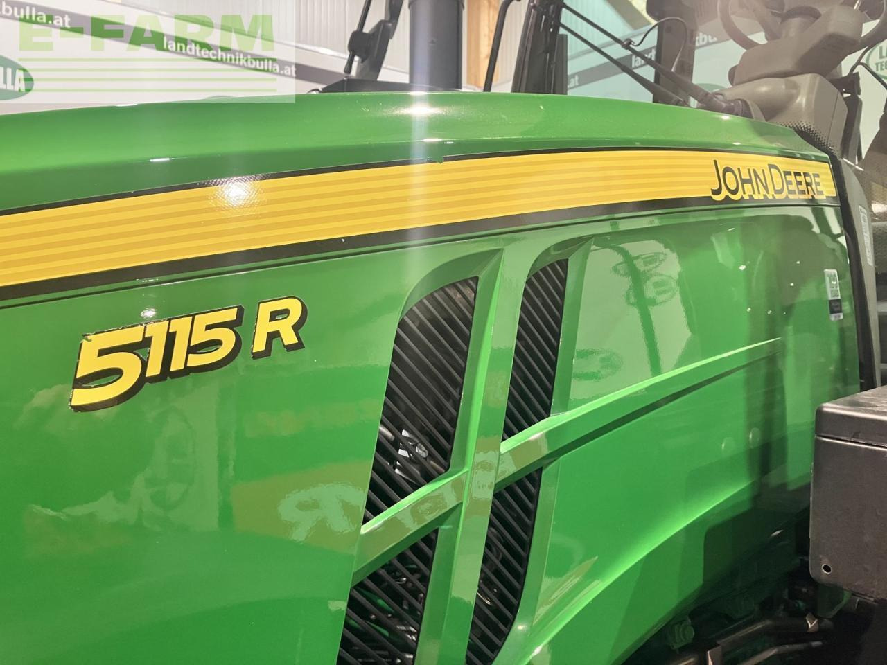 John Deere 5115r - Traktors: foto 5 John Deere 5115r - Traktors: foto 5