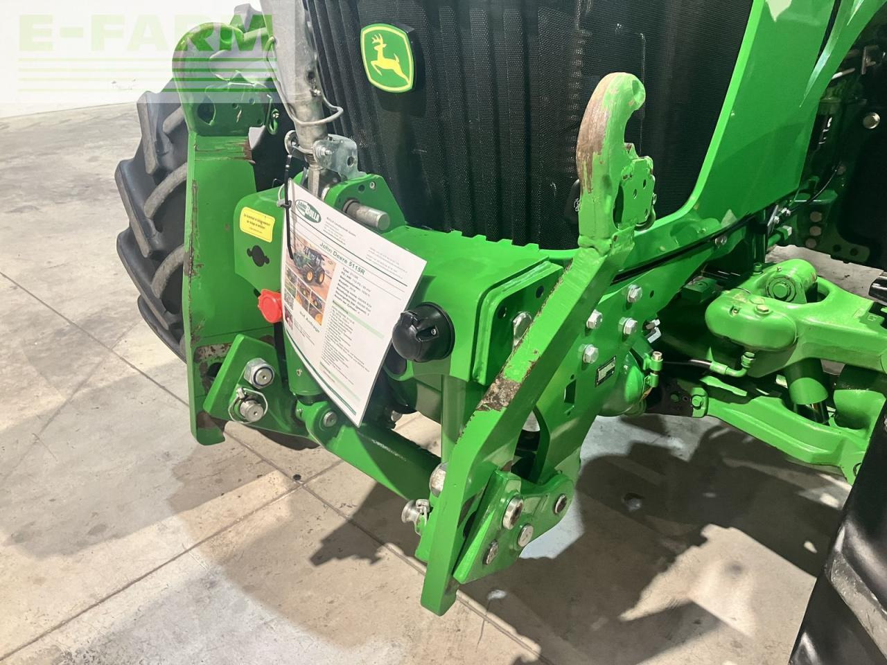 Traktors John Deere 5115r: foto 8 Traktors John Deere 5115r: foto 8