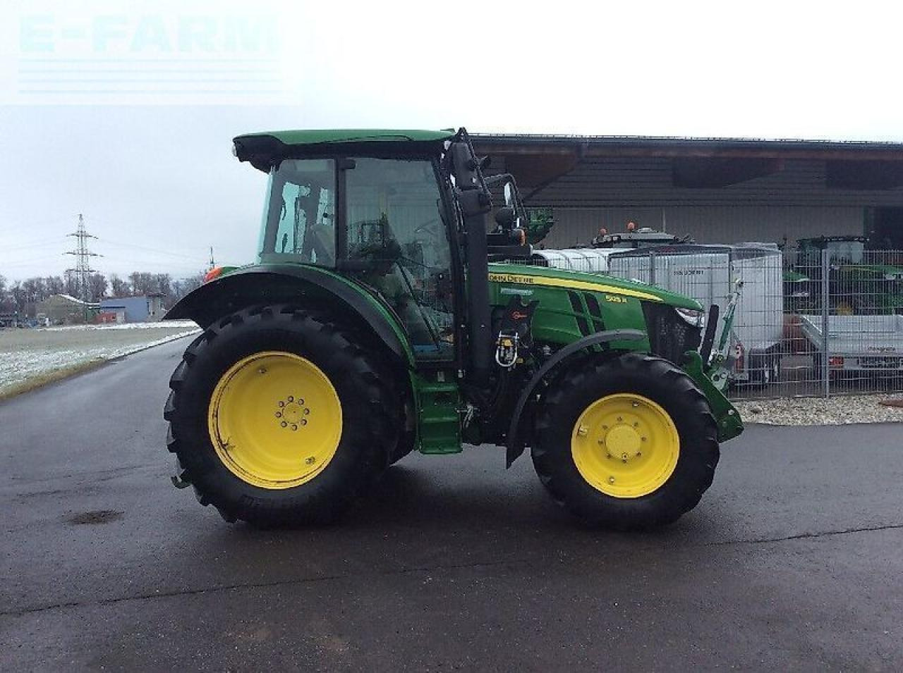 John Deere 5125 r - Traktors: foto 4 John Deere 5125 r - Traktors: foto 4