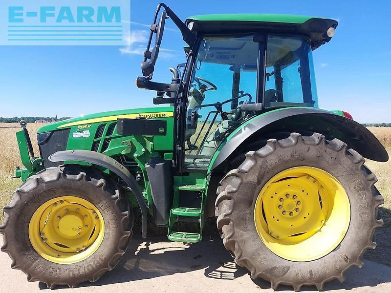 John Deere 5125r - Traktors: foto 3 John Deere 5125r - Traktors: foto 3