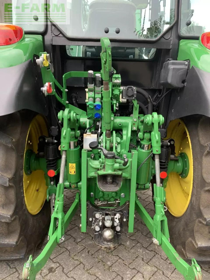 John Deere 5125r - Traktors: foto 5 John Deere 5125r - Traktors: foto 5