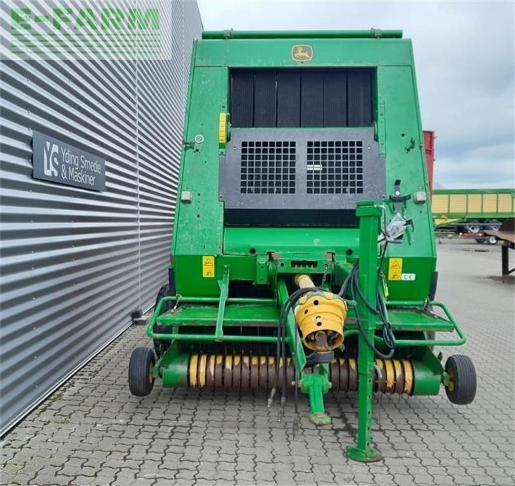 John Deere 592 - Kīpu prese: foto 3 John Deere 592 - Kīpu prese: foto 3